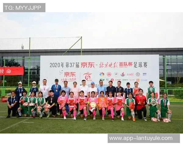 实时新闻科学足球训练提升比赛经验的有效方法与策略探讨